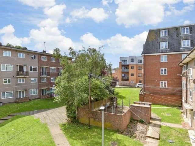 Flat for sale in Troy Town, Rochester