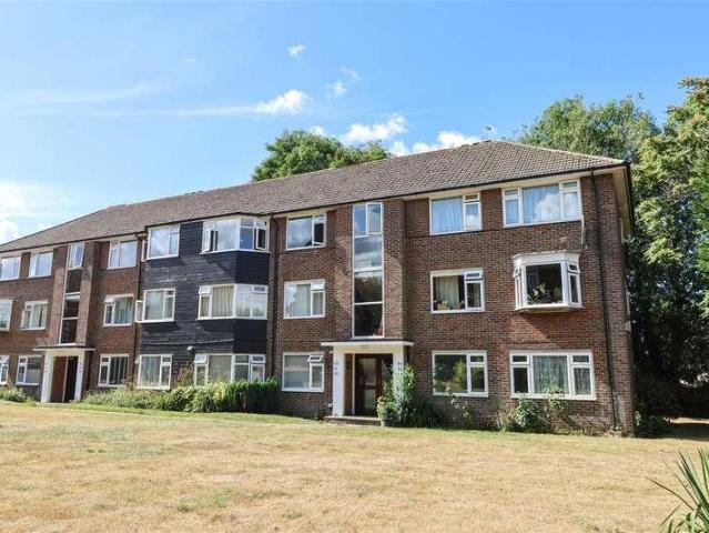 Flat for sale in New Town, Horsham