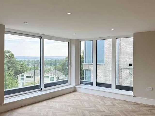 Flat for sale in Poole
