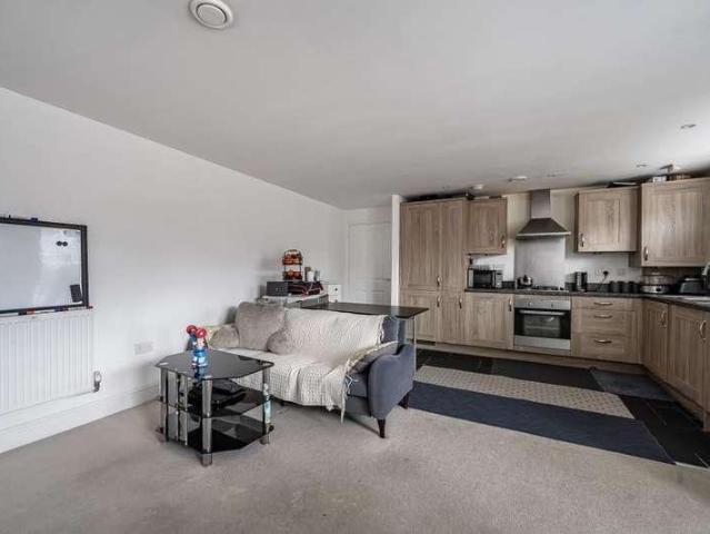 Flat for sale in Priest Down, Hampshire