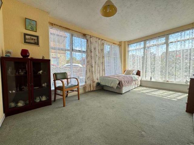 Flat for sale in Swanage, East Dorset