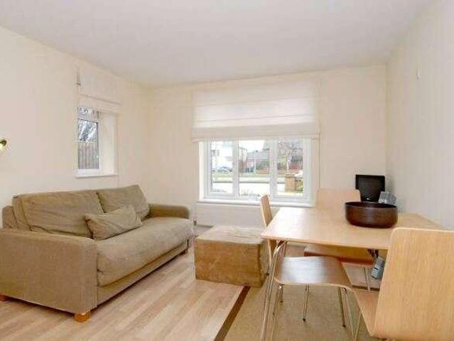 Flat for sale in The Slade, Oxfordshire