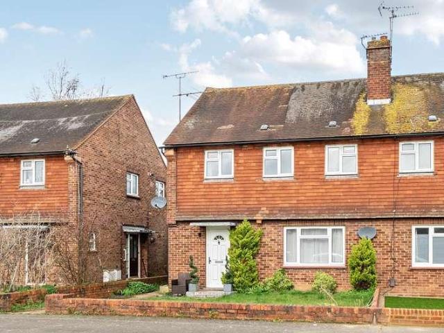 Flat for sale in Blackhills, Surrey