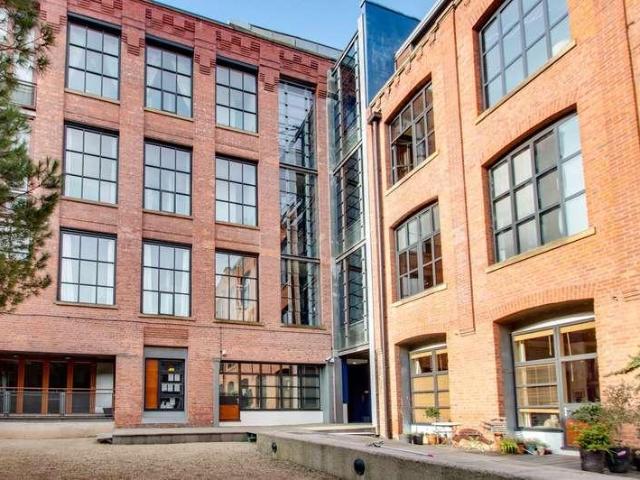 Flat for sale in Hulme, Georgia