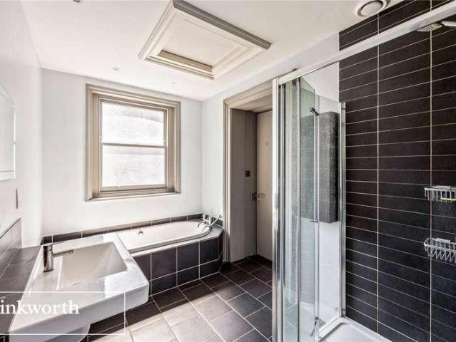 Flat for sale in Queen's Park, Brighton & Hove