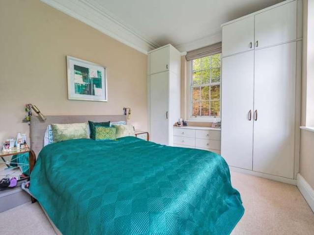 Flat for sale in Northwood, Greater London