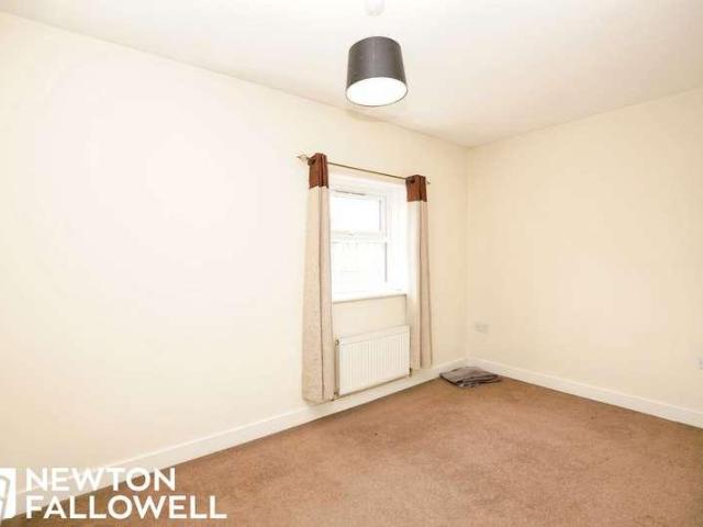 Flat for sale in Newtown, Costhorpe