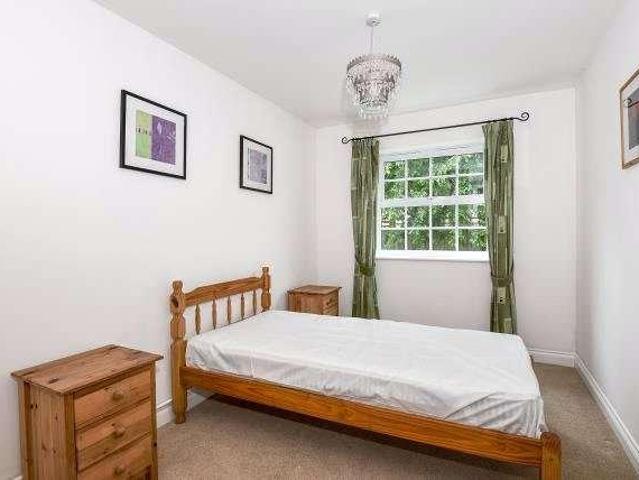 Flat for sale in Lower Halliford, Surrey