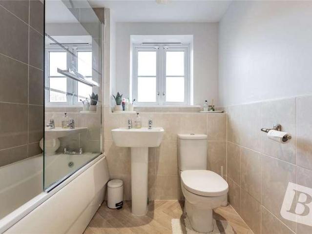 Flat for sale in Harold Hill, Greater London
