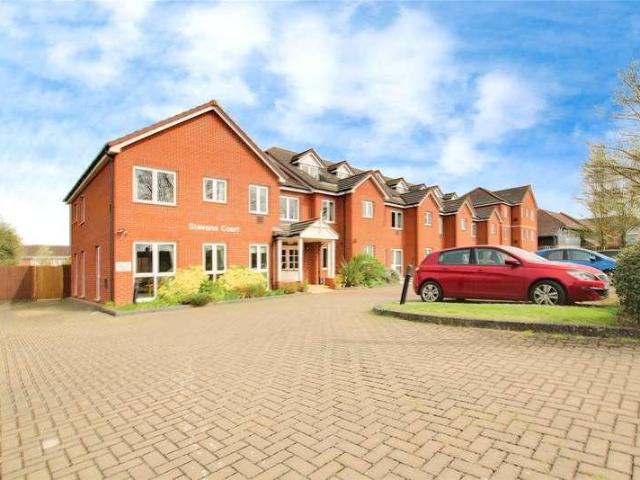 Flat for sale in Winnersh
