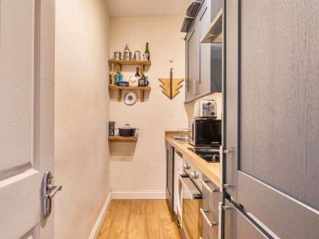 Flat for sale in Feckenham, City Of Bristol