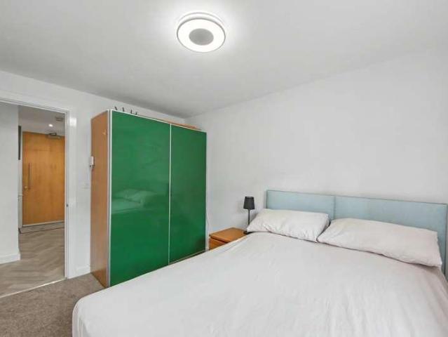 Flat for sale in City Centre, Georgia