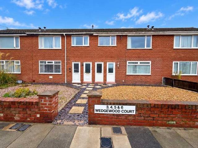 Flat for sale in St Annes, Fylde