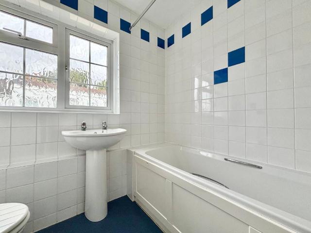 Flat for sale in Old Town, Heathlands