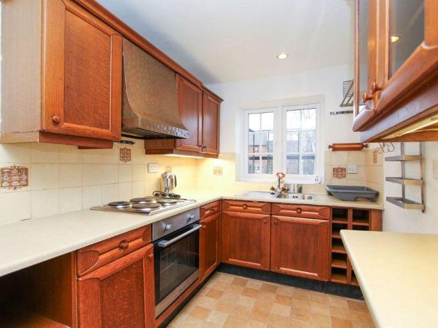 Flat for sale in Coleshill CP, Gun Hill