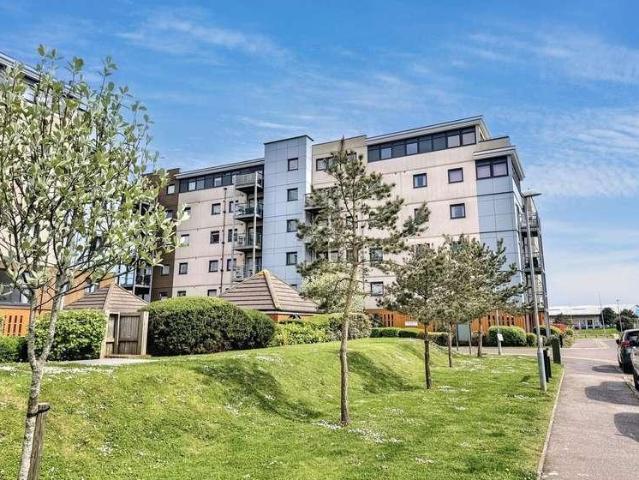 Flat for sale in St Anthony's Hill, Eastbourne