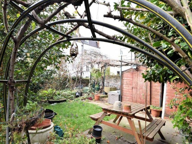 Flat for sale in Dartmouth Park, Greater London