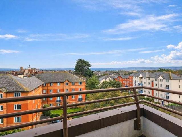 Flat for sale in Weston-super-mare, North Somerset