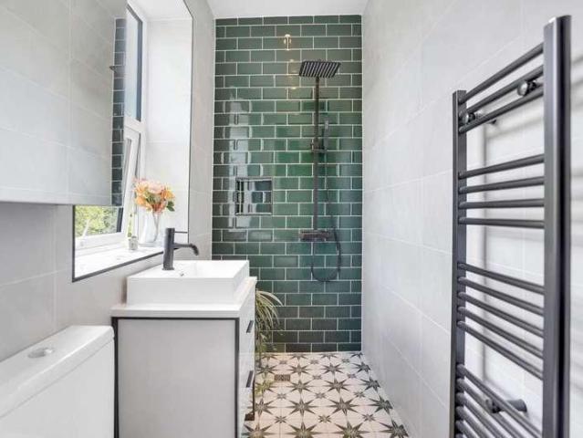 Flat for sale in Penge, Greater London