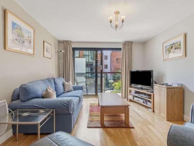Flat for sale in Greater London