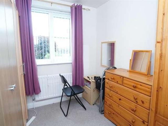 Flat for sale in West Yorkshire