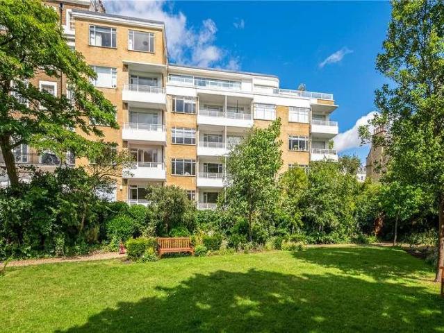 Flat for sale in Notting Hill, Greater London