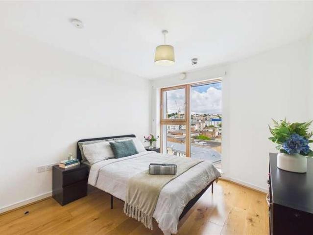 Flat for sale in Broadmead, Feckenham