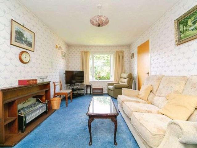 Flat for sale in Prenton, Claughton