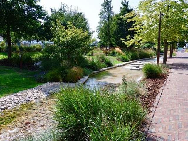 Flat for sale in London Borough of Ealing, Greater London