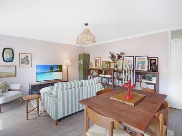 Flat for sale in Crystal Palace, Greater London