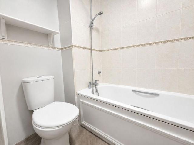 Flat for sale in West Cliff, Acol
