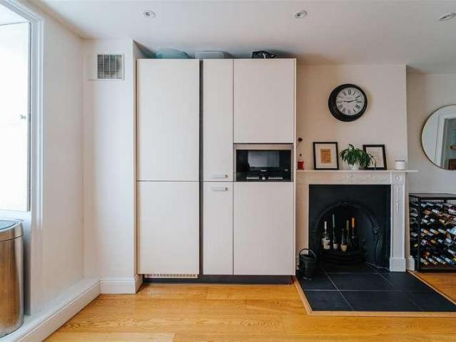 Flat for sale in Hotwells, Feckenham