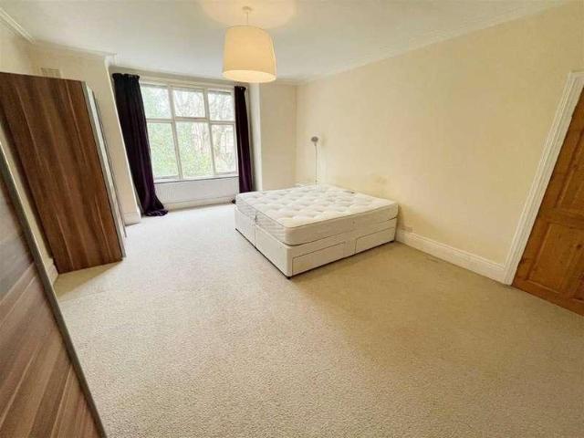Flat for sale in Georgia, Greater Manchester