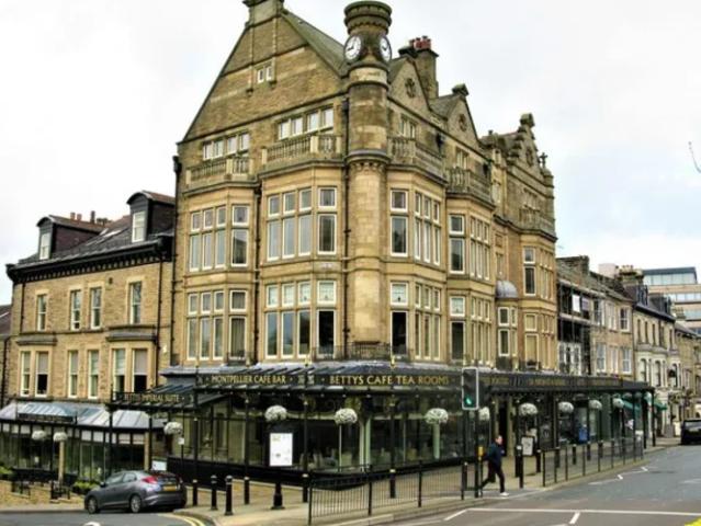 Flat for sale in Low Harrogate, Harrogate