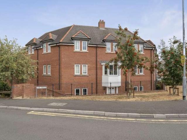 Flat for sale in Vastern, Wiltshire