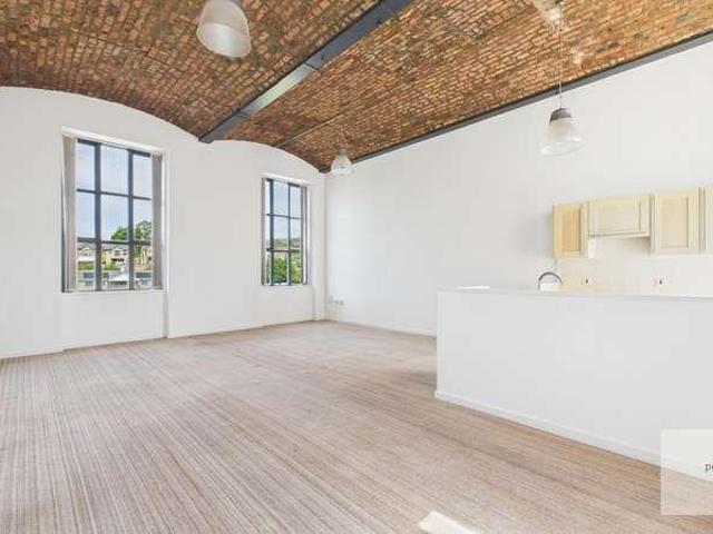 Flat for sale in Wood Top, Irwell Vale