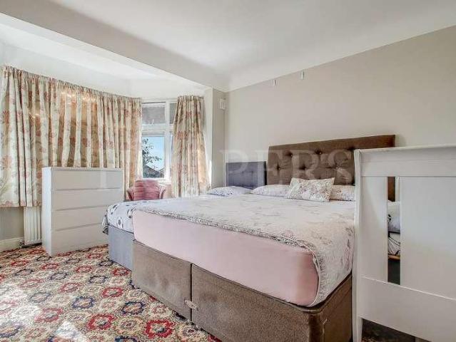 Flat for sale in London Borough of Brent, Greater London
