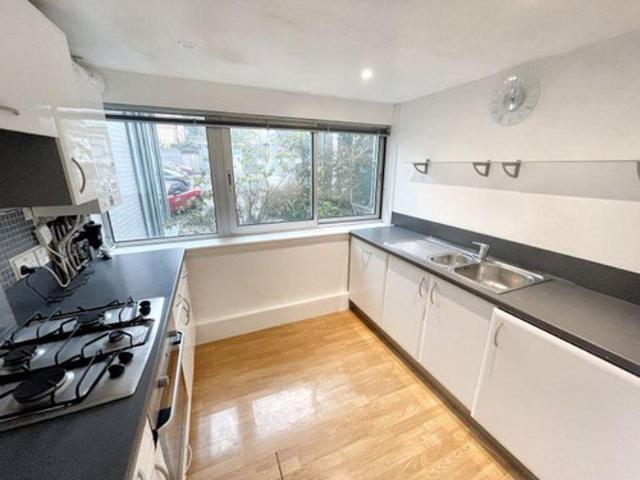 Flat for sale in Brighton & Hove