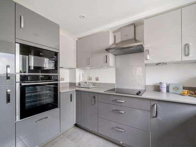 Flat for sale in Row Town, Surrey