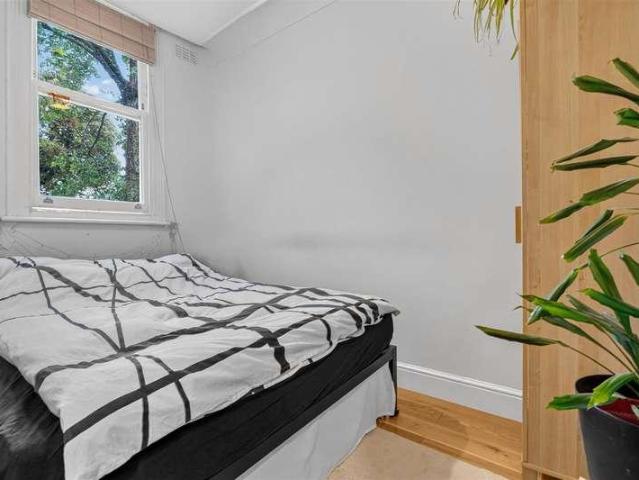Flat for sale in West Kensington, Greater London