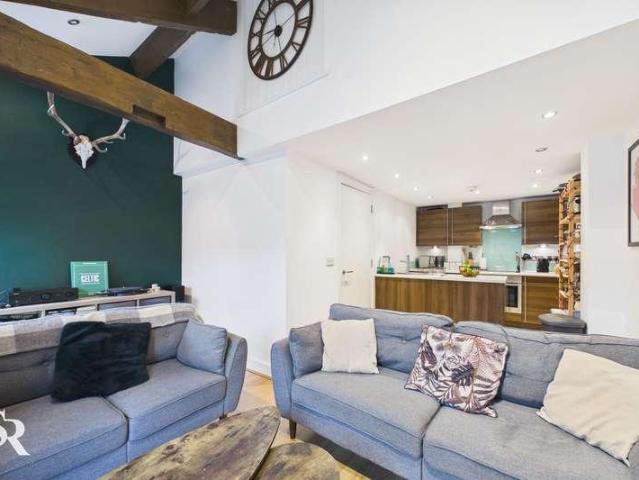 Flat for sale in Charlesworth, East Midlands