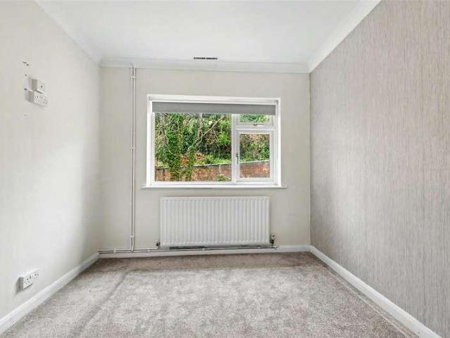 Flat for sale in Gedling, East Midlands
