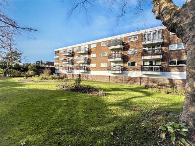 Flat for sale in East Bank, Norfolk