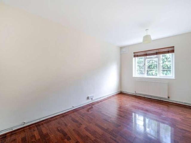 Flat for sale in Greater London