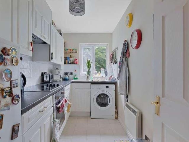 Flat for sale in Barking Riverside, Greater London