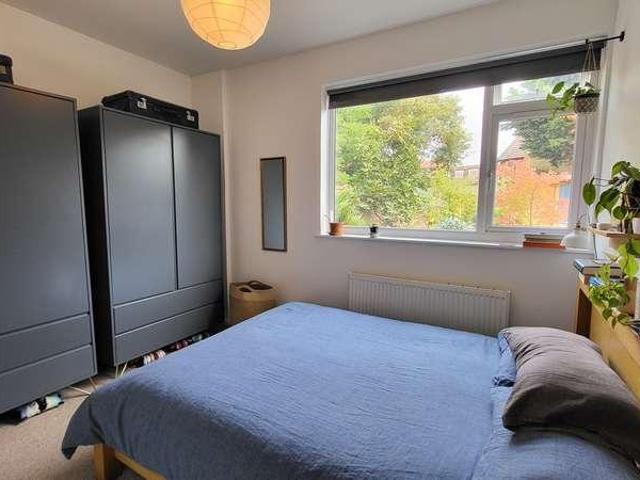 Flat for sale in London Borough of Merton, Mitcham