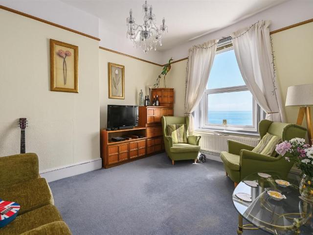 Flat for sale in Central, Heathlands