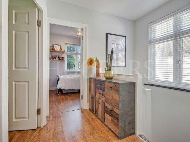 Flat for sale in Dollis Hill, Greater London