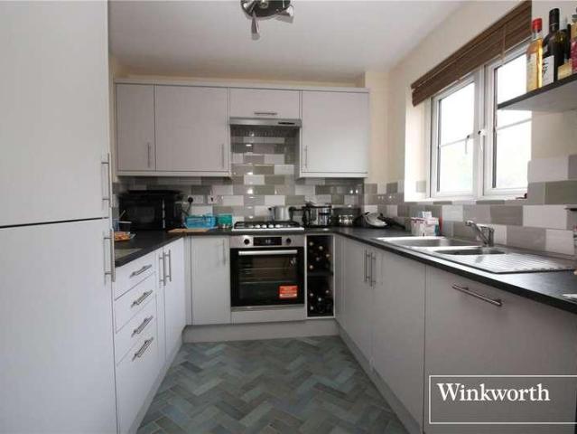 Flat for sale in Borehamwood, Hertsmere