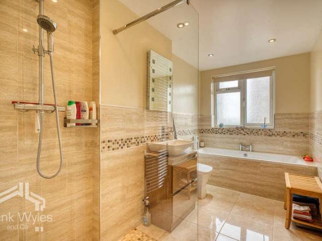 Flat for sale in St Annes, Fylde